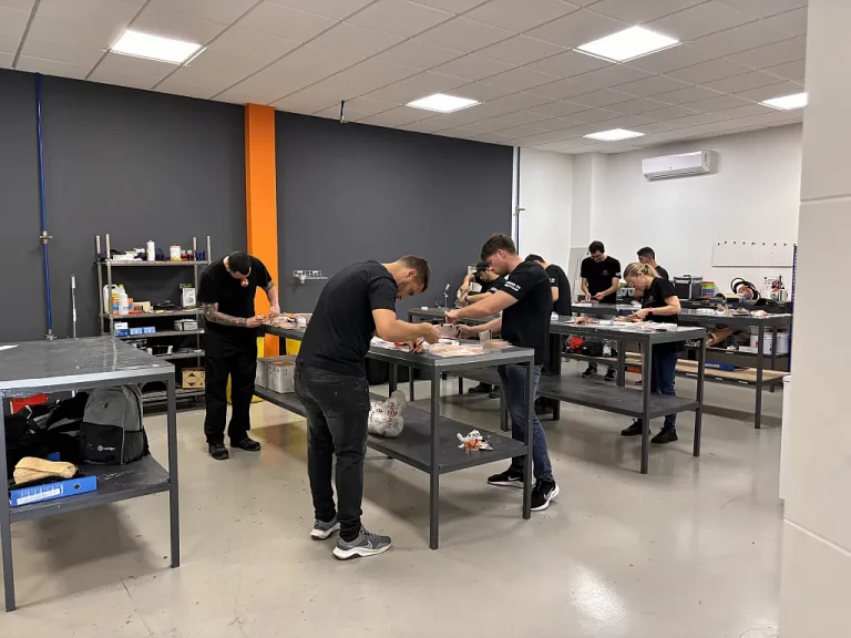 Curso Especialista en Fabricacion y Reparacion de Materiales Compuestos